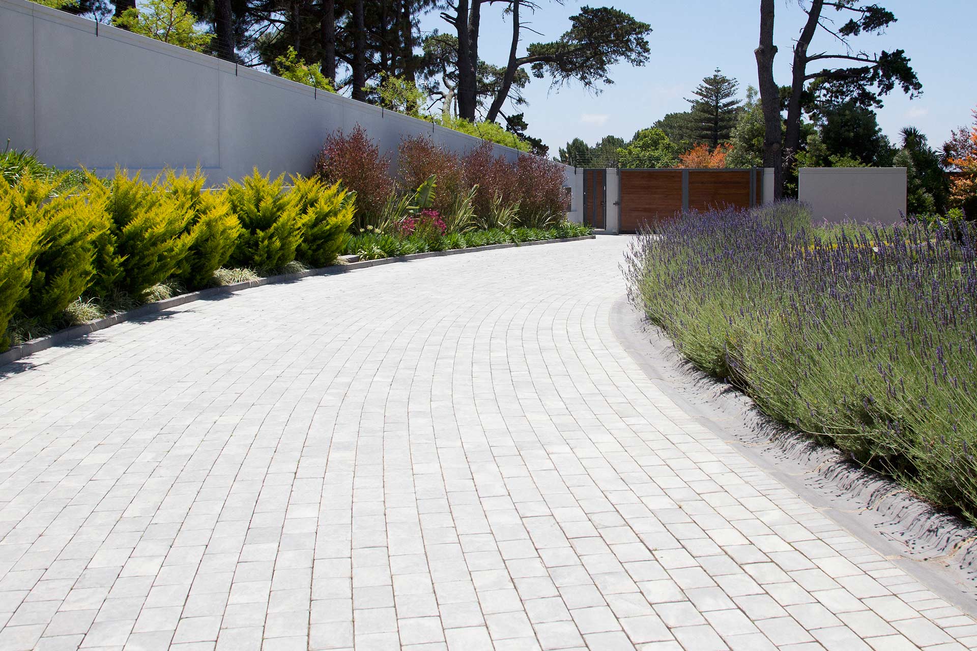 Block paving driveway paths experts Reading